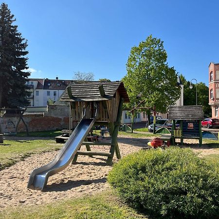 Fewo "Franzi" 5 Personen, Zentrale Lage, Parkplatz Дессау Экстерьер фото