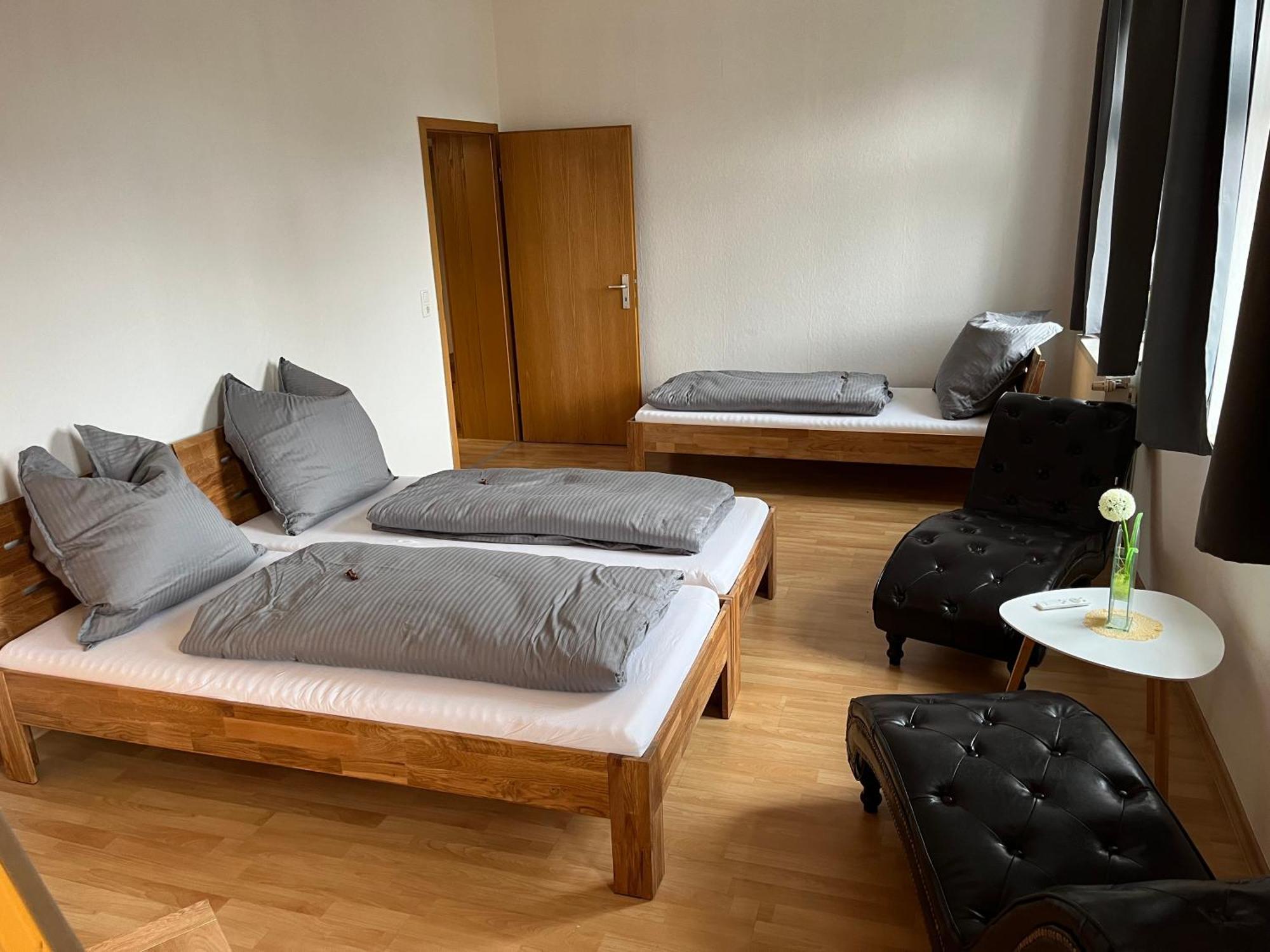 Fewo "Franzi" 5 Personen, Zentrale Lage, Parkplatz Дессау Экстерьер фото