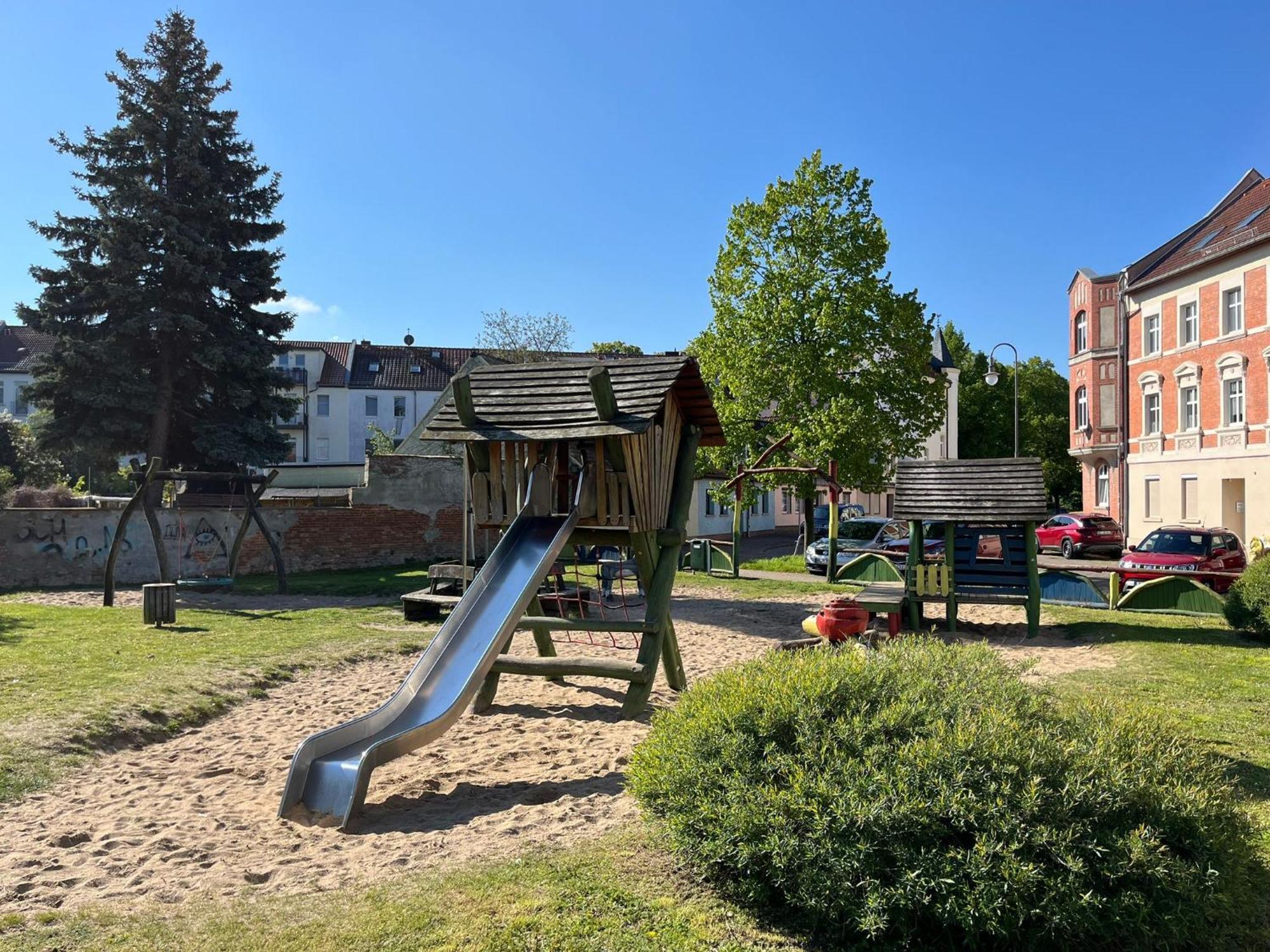 Fewo "Franzi" 5 Personen, Zentrale Lage, Parkplatz Дессау Экстерьер фото